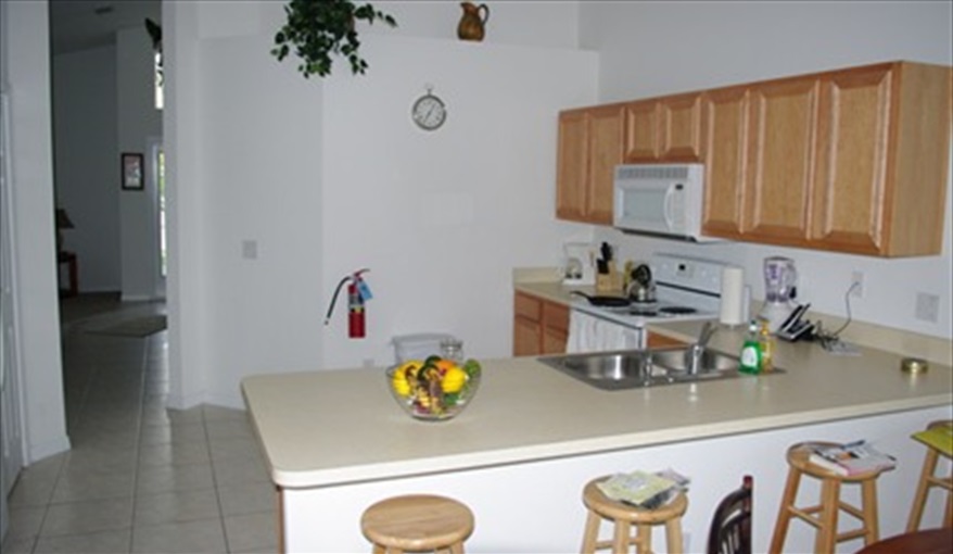 kitchen. Doorway to Disney in Emerald Island Resort, Kissimmee, Orlando