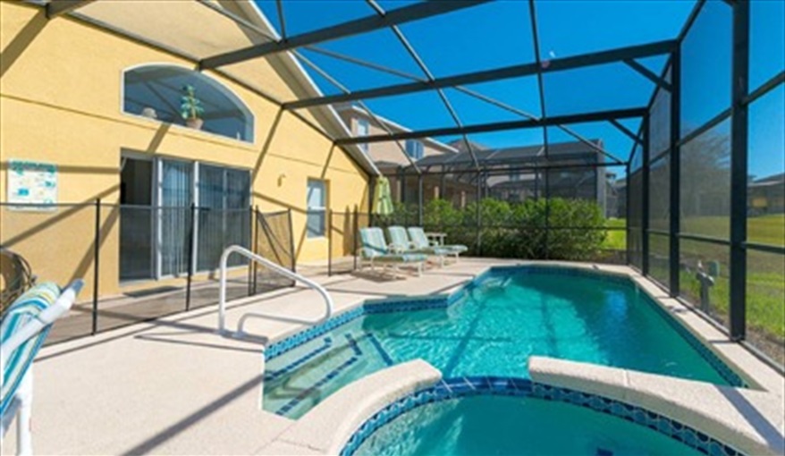 pool and spa. Doorway to Disney in Emerald Island Resort, Kissimmee, Orlando
