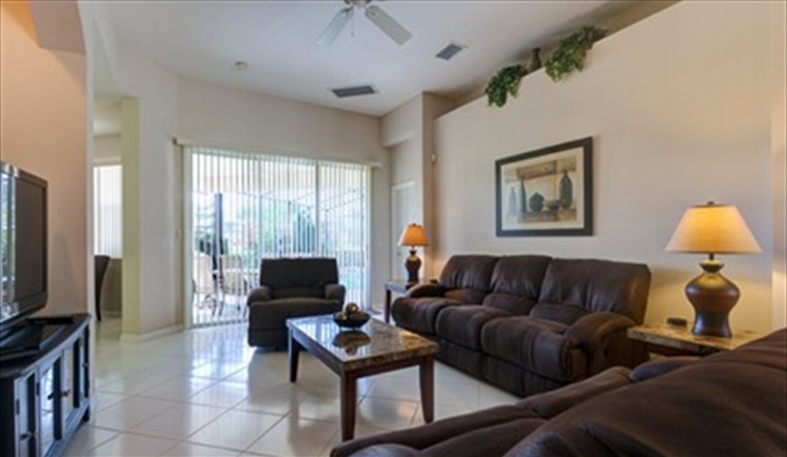Family Room view 1. Florida Palms (Trip Advisor Travelers Choice Award 2020) in Calabay Parc at Tower Lake, Haines City, Orlando