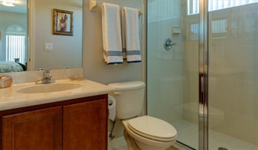 Master Bedroom 2 Ensuite. Florida Palms (Trip Advisor Travelers Choice Award 2020) in Calabay Parc at Tower Lake, Haines City, Orlando