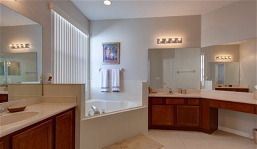Master Bedroom 1 Ensuite view 1. Florida Palms (Trip Advisor Travelers Choice Award 2020) in Calabay Parc at Tower Lake, Haines City, Orlando