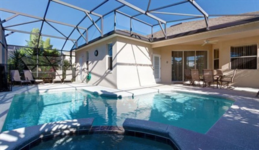 Pool & Spa view 1. Florida Palms (Trip Advisor Travelers Choice Award 2020) in Calabay Parc at Tower Lake, Haines City, Orlando