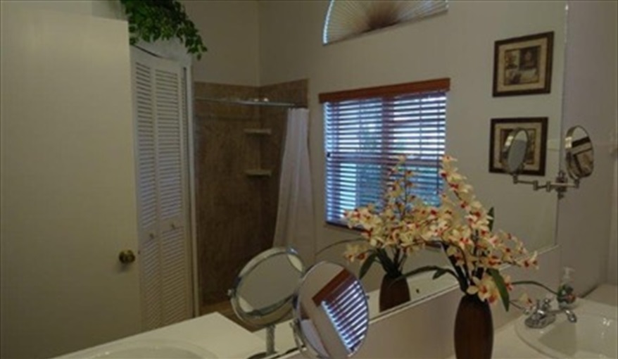 Master Bedroom En-Suite Shower. Deer Creek Villa Close To SeaWorld in Deer Creek Village, Orlando, Orlando