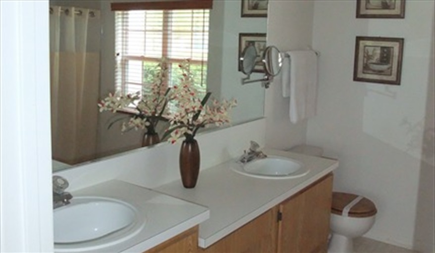 Mater Bedroom En Suite Shower Room. Deer Creek Villa Close To SeaWorld in Deer Creek Village, Orlando, Orlando