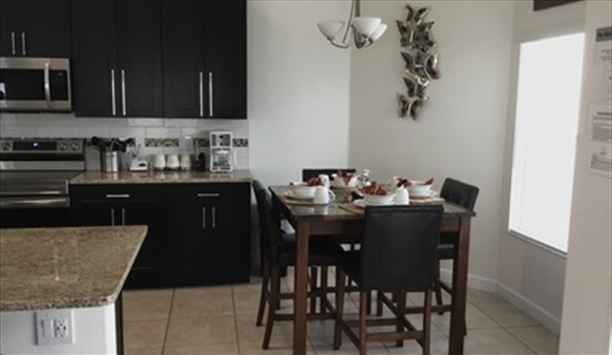 Breakfast Nook. Floridavillarosso in West Stonebridge, Davenport, Orlando