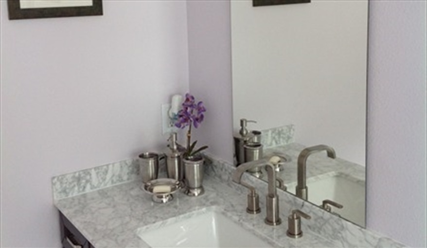 Queen Bedroom Ensuite. Floridavillarosso in West Stonebridge, Davenport, Orlando