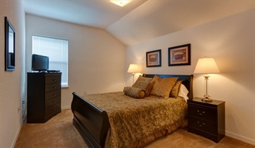 Queen Bedroom 1. Magic@Marbella (Trip Advisor Travelers Choice Award 2020) in Marbella, Davenport, Orlando