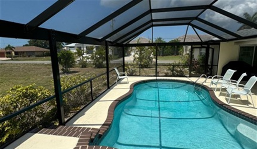 New pool cage. Villa Sea Shells With 23ft Boat in Cape Coral, Gulf Coast