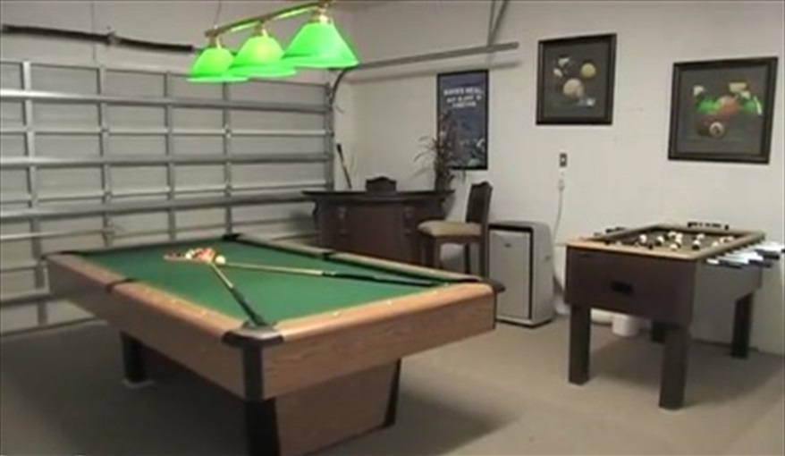 or foosball. Cal-Cierra Retreat - 7 Bedroom Deluxe Villa with Pool in Emerald Island Resort, Kissimmee, Orlando