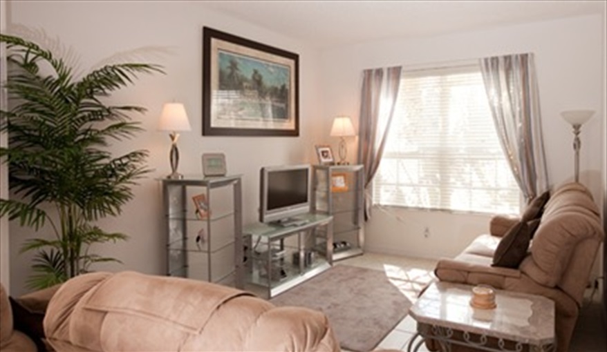 Enjoy the Formal lounge & beautifully decorated villa throughout . Cal-Cierra Retreat - 7 Bedroom Deluxe Villa with Pool in Emerald Island Resort, Kissimmee, Orlando