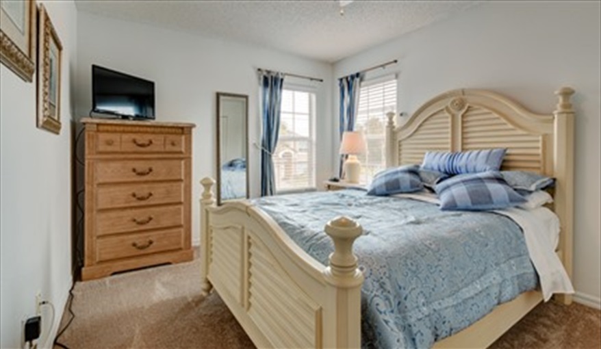 Skc villa Queen bedroom. Secret Key Cove Villa in Emerald Island Resort, Kissimmee, Orlando