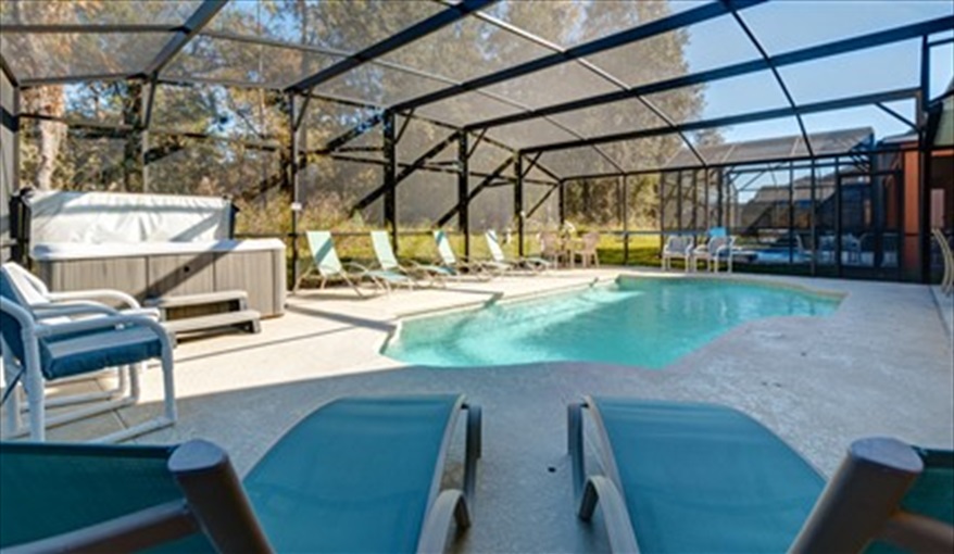 Skc villa showing Hot tub and pool area. Secret Key Cove Villa in Emerald Island Resort, Kissimmee, Orlando