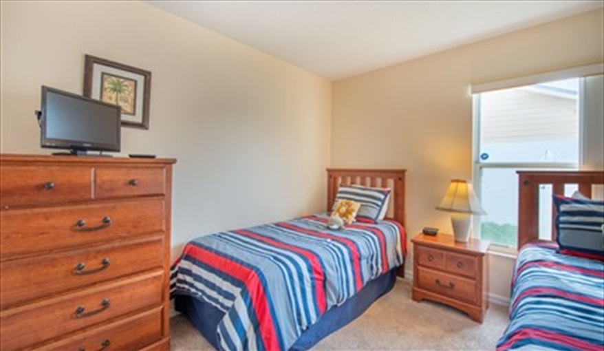 Bedroom 4. Laurel Oak - Less than 10 minutes to Disney in Indian Ridge Oaks, Kissimmee, Orlando