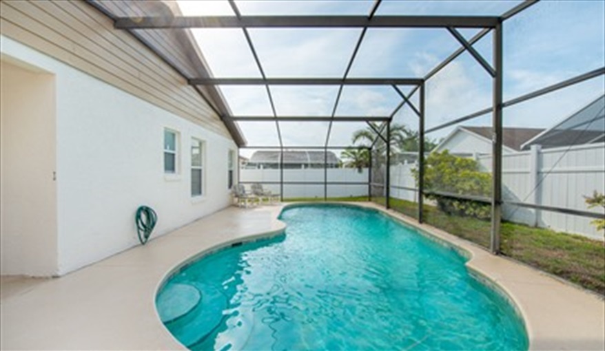 Pool Deck. Laurel Oak - Less than 10 minutes to Disney in Indian Ridge Oaks, Kissimmee, Orlando