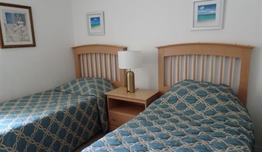 Twin Bedroom 1. Sunrise Orlando Villa near Disney World in Sunrise Lakes, Clermont, Orlando