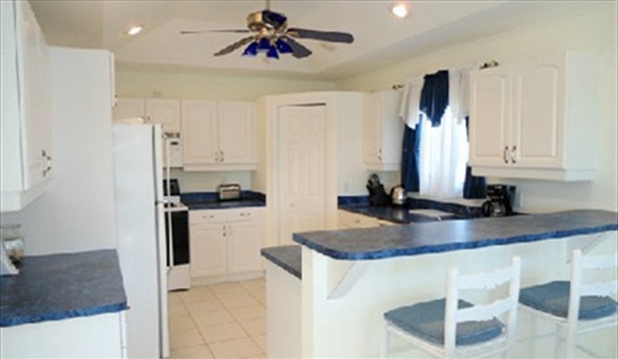 Villa Island Villa with 33 Foot Infinity Pool, Dock, Dolphin Visits in Fort Myers Beach, Fort Myers, Gulf Coast